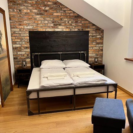 Dwor Gogolewo Nad Warta Bed & Breakfast Ksiaz Wielkopolski Exterior foto
