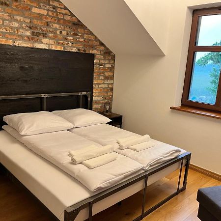 Dwor Gogolewo Nad Warta Bed & Breakfast Ksiaz Wielkopolski Exterior foto