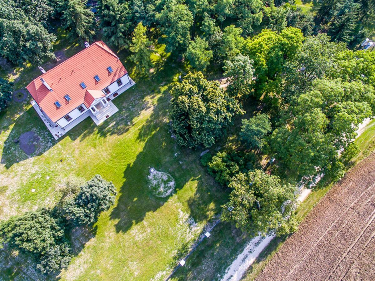 Dwor Gogolewo Nad Warta Bed & Breakfast Ksiaz Wielkopolski Exterior foto