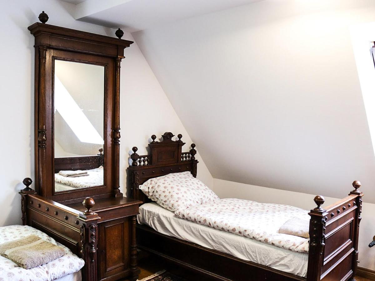Dwor Gogolewo Nad Warta Bed & Breakfast Ksiaz Wielkopolski Exterior foto
