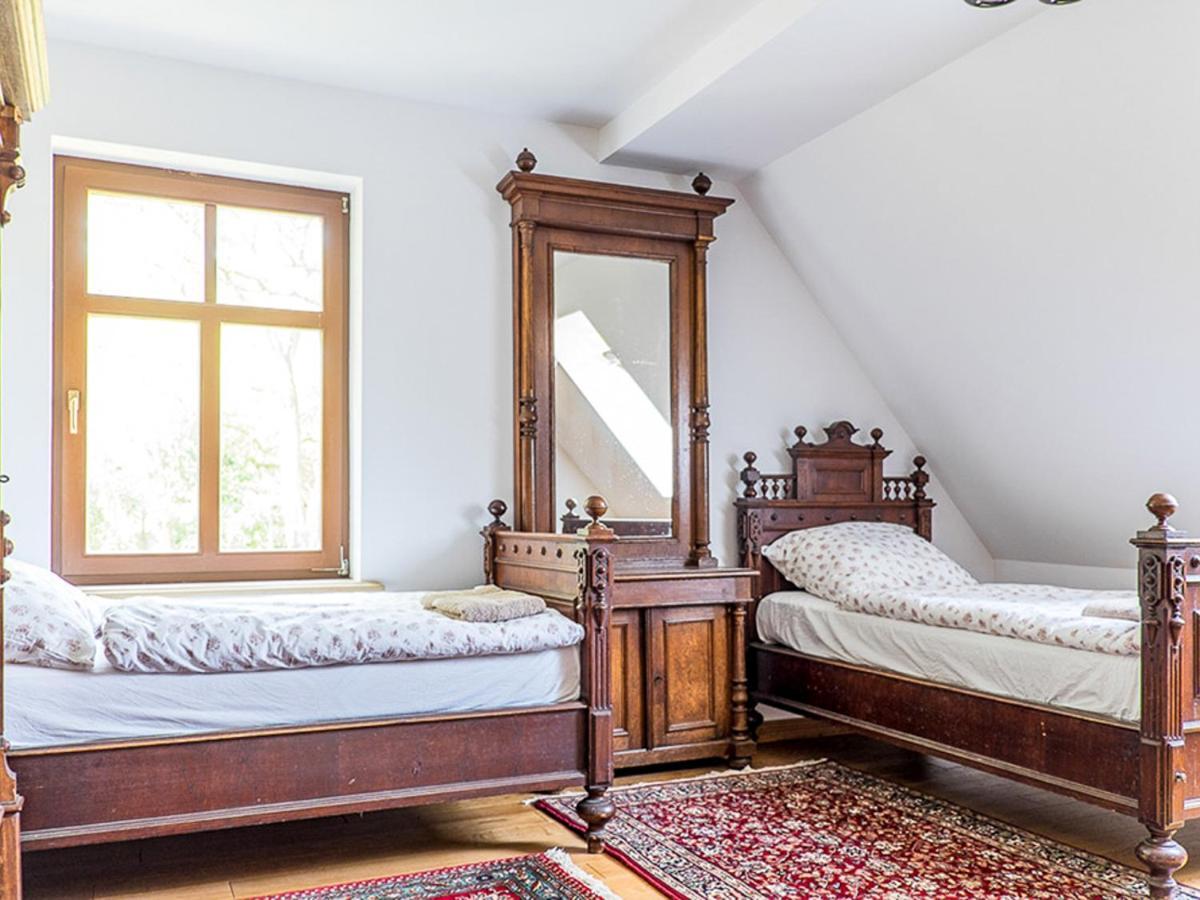 Dwor Gogolewo Nad Warta Bed & Breakfast Ksiaz Wielkopolski Exterior foto
