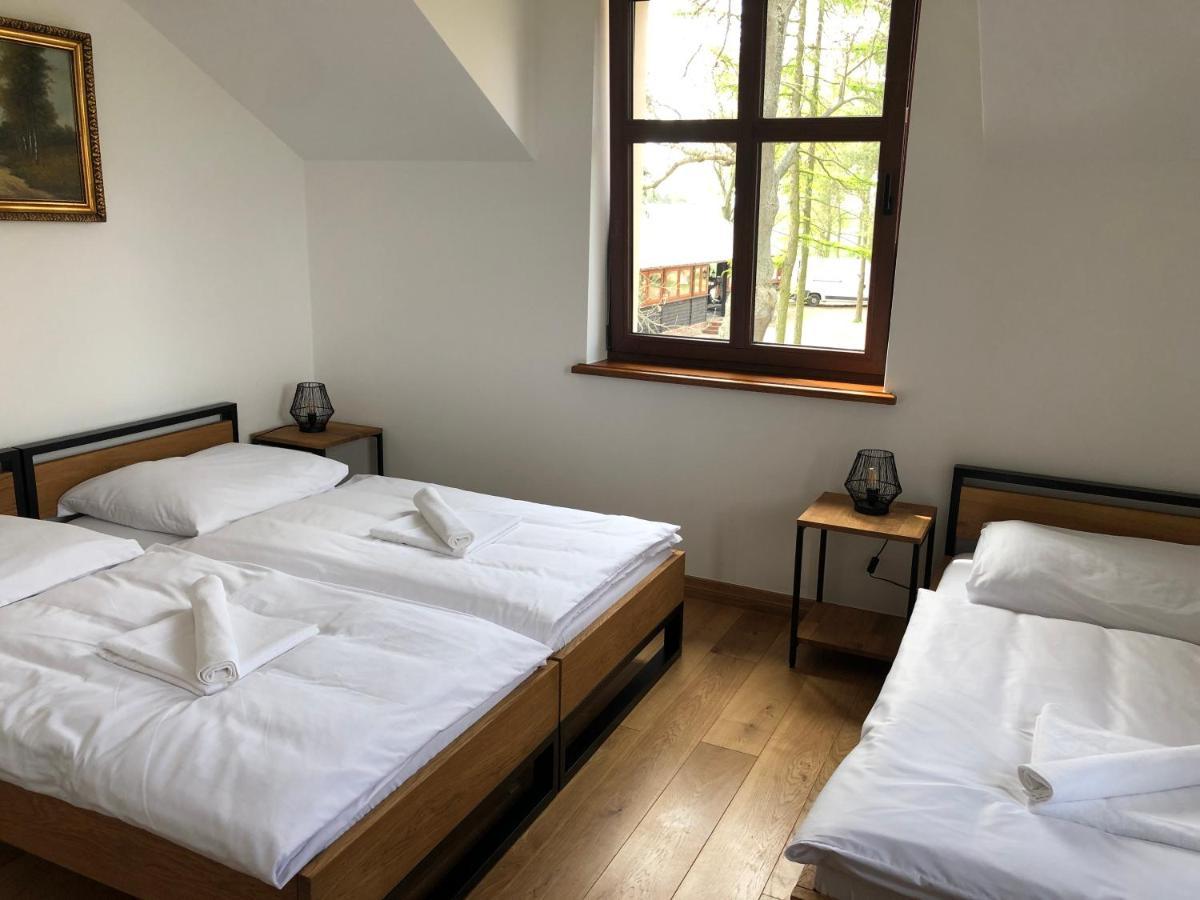 Dwor Gogolewo Nad Warta Bed & Breakfast Ksiaz Wielkopolski Exterior foto