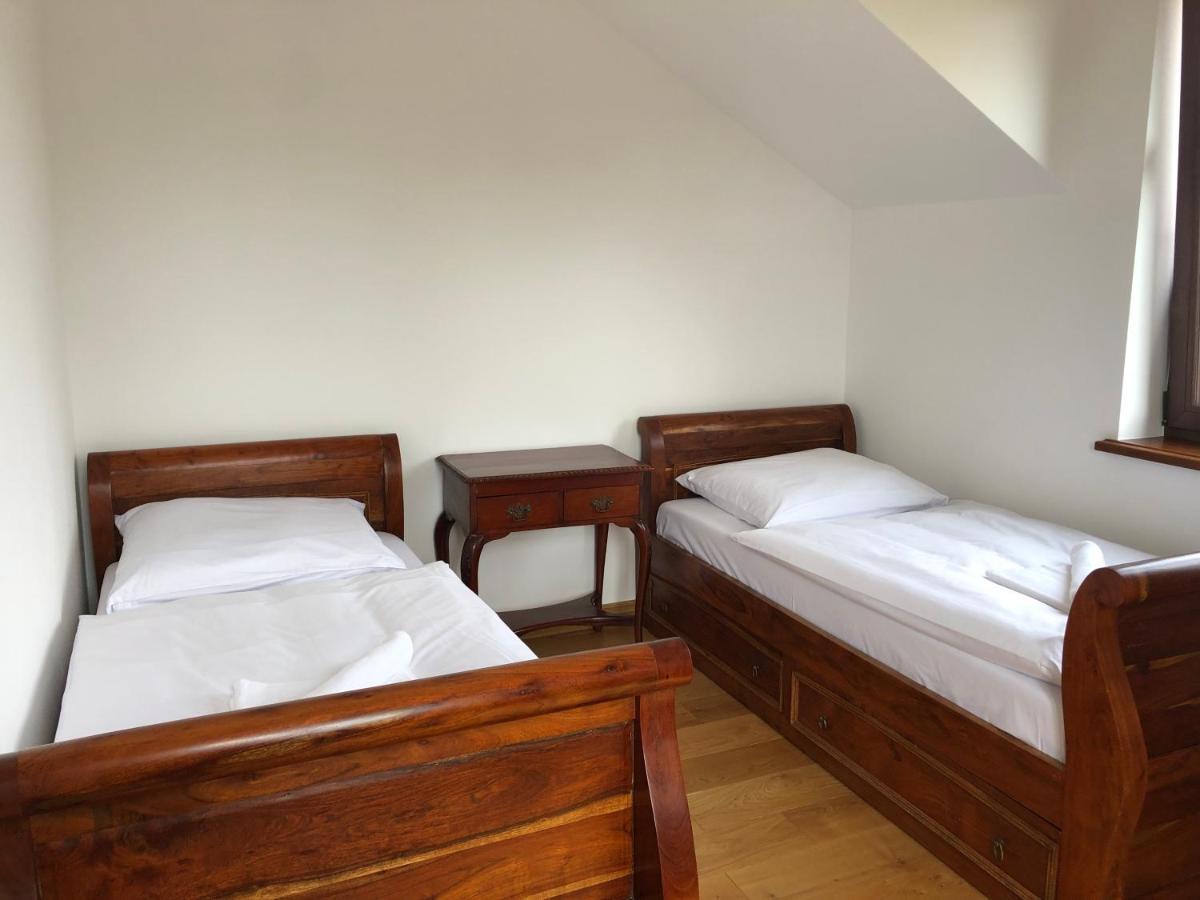 Dwor Gogolewo Nad Warta Bed & Breakfast Ksiaz Wielkopolski Exterior foto