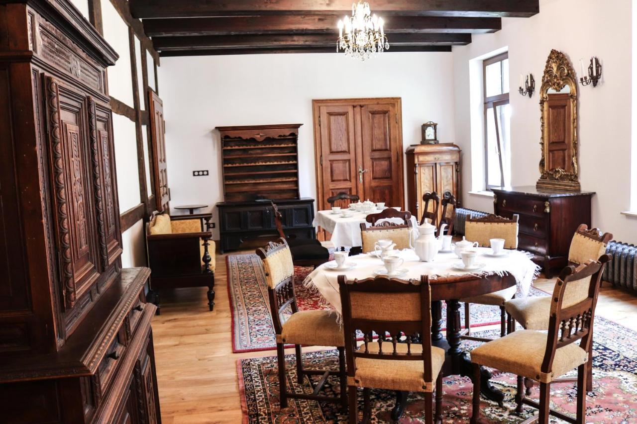 Dwor Gogolewo Nad Warta Bed & Breakfast Ksiaz Wielkopolski Exterior foto