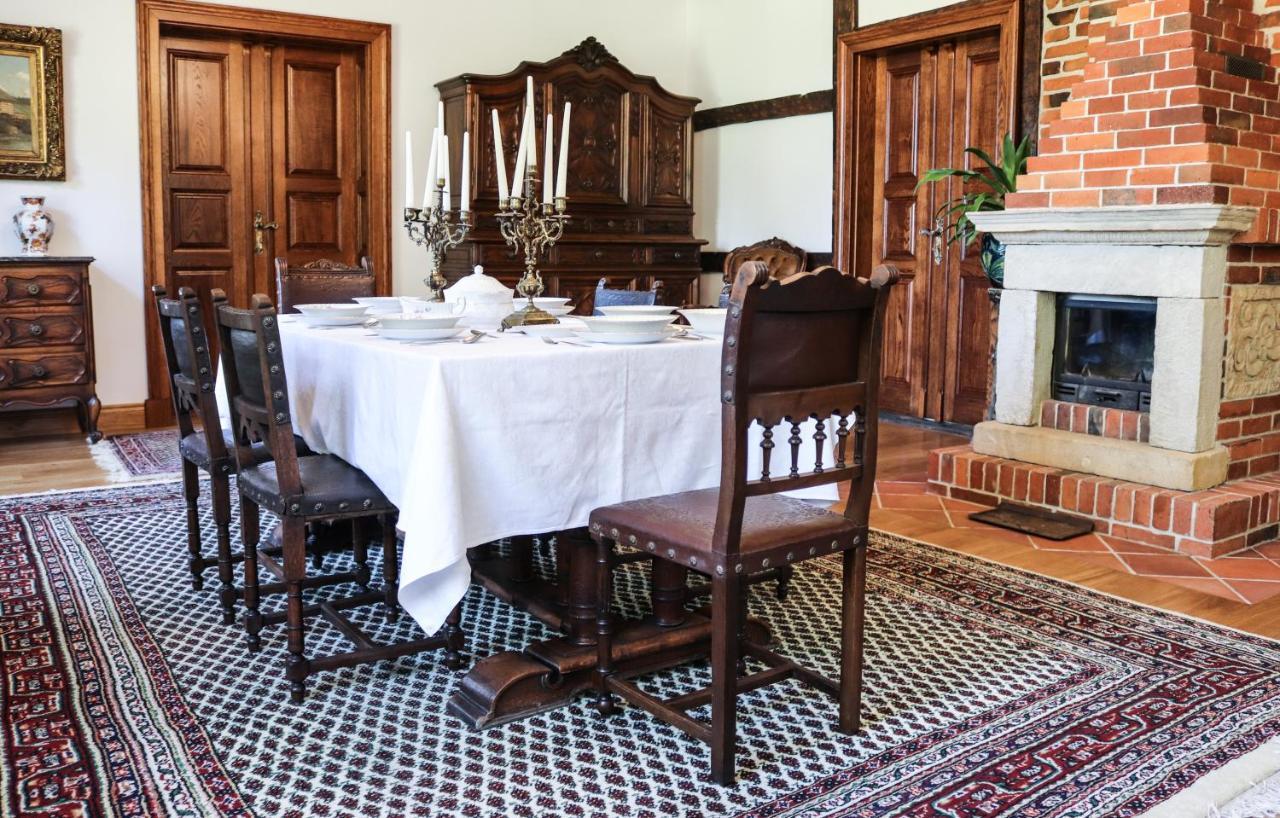 Dwor Gogolewo Nad Warta Bed & Breakfast Ksiaz Wielkopolski Exterior foto
